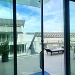 Penthouse With Stunning River Views Διαμέρισμα