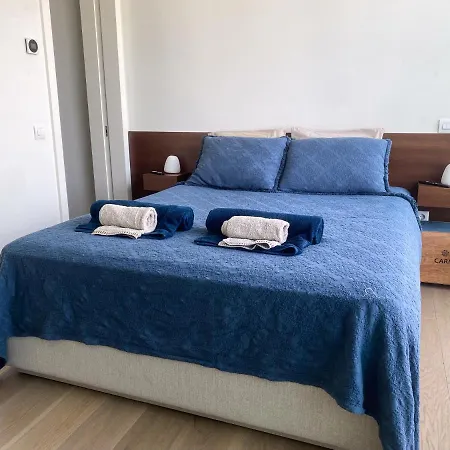 Penthouse With Stunning River Views *